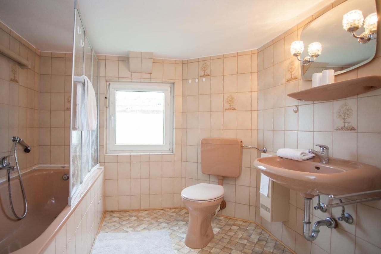 Antoniusstrasse 9, Gronebach Ferienhaus *